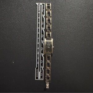Nine & Company silver watch
Brand new battery!
Like new